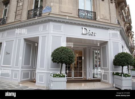 dior montaigne1|Dior boutique montaigne.